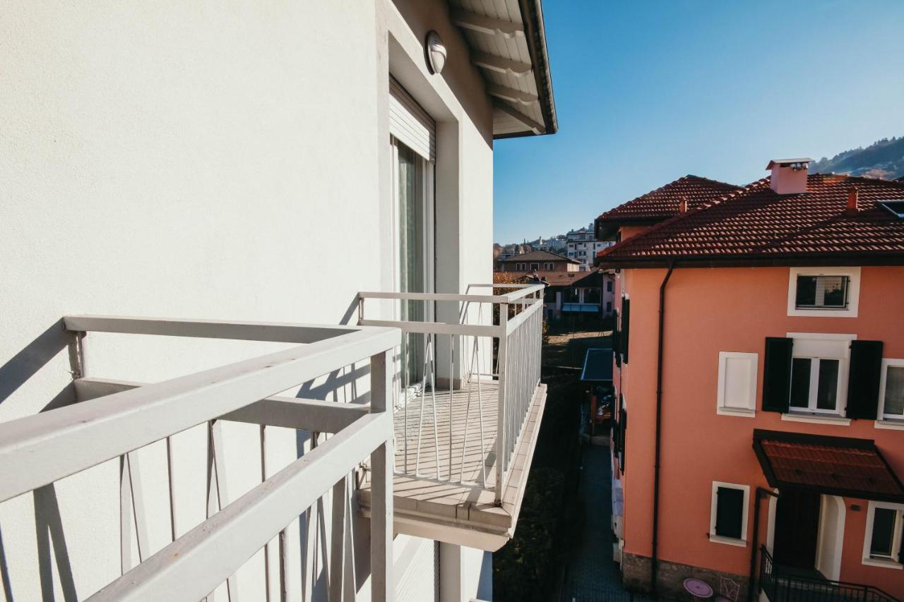AL 13 Rosso Stresa Exterior foto