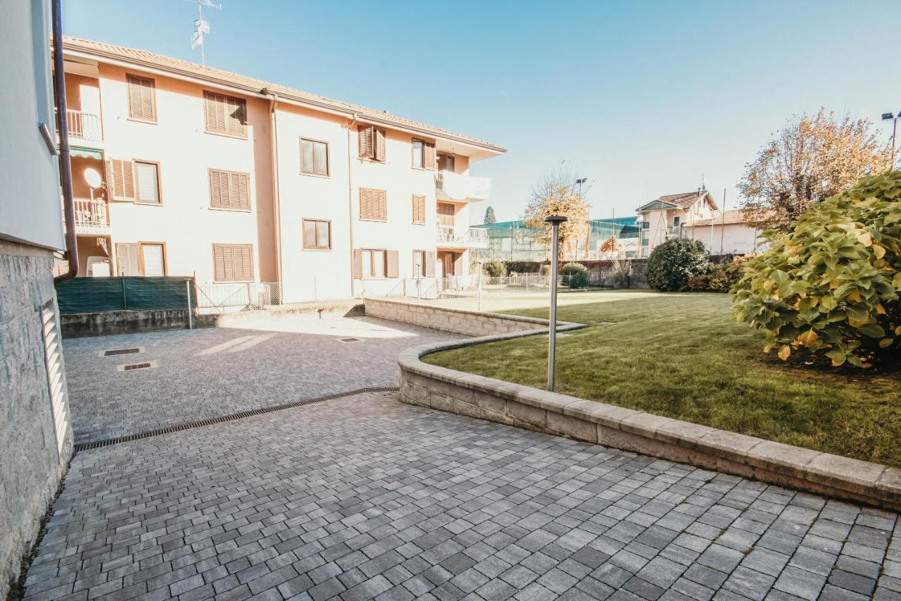 AL 13 Rosso Stresa Exterior foto
