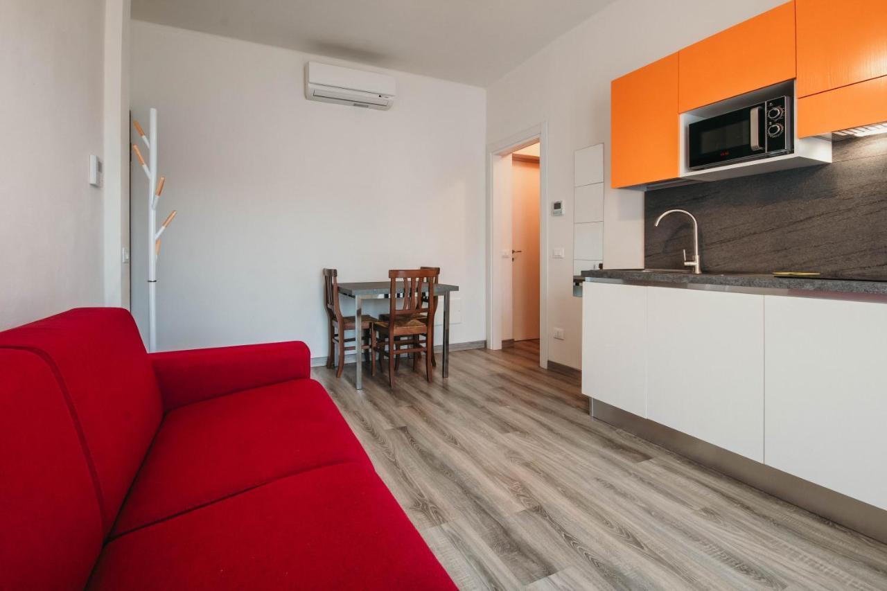 AL 13 Rosso Stresa Exterior foto